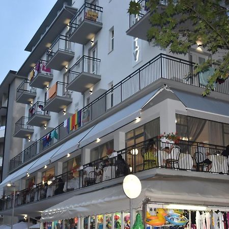Lively Hotel Μπελάρια-Ιτζέα Μαρίνα Εξωτερικό φωτογραφία