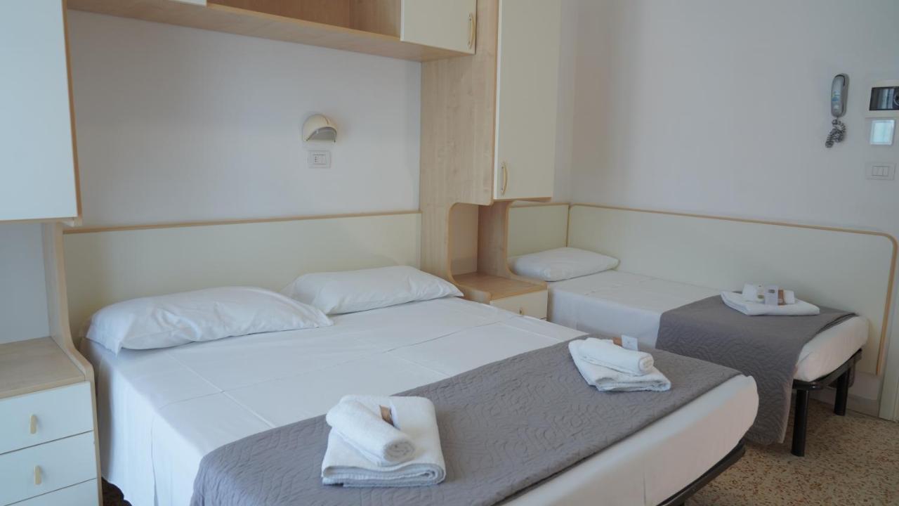 Lively Hotel Μπελάρια-Ιτζέα Μαρίνα Εξωτερικό φωτογραφία