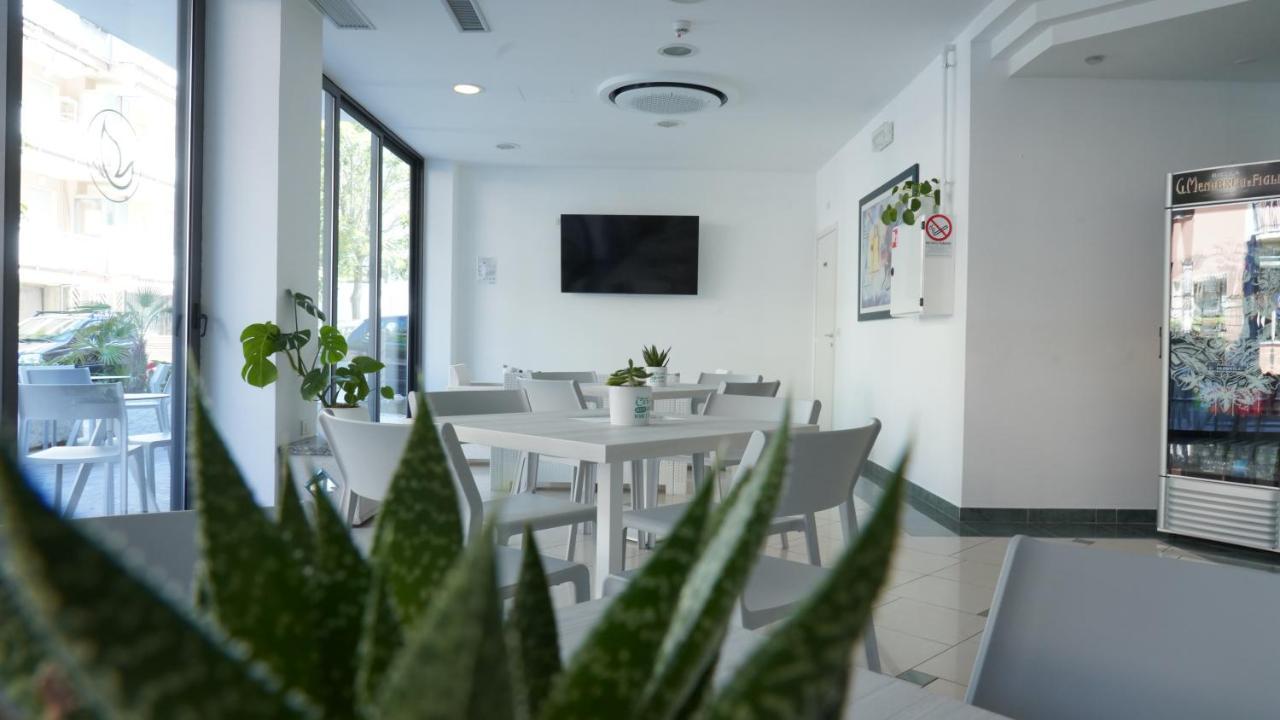 Lively Hotel Μπελάρια-Ιτζέα Μαρίνα Εξωτερικό φωτογραφία